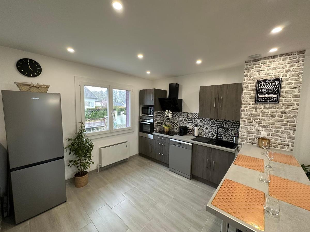 Agreable Maison Avec Jardin A Joinville Exteriör bild