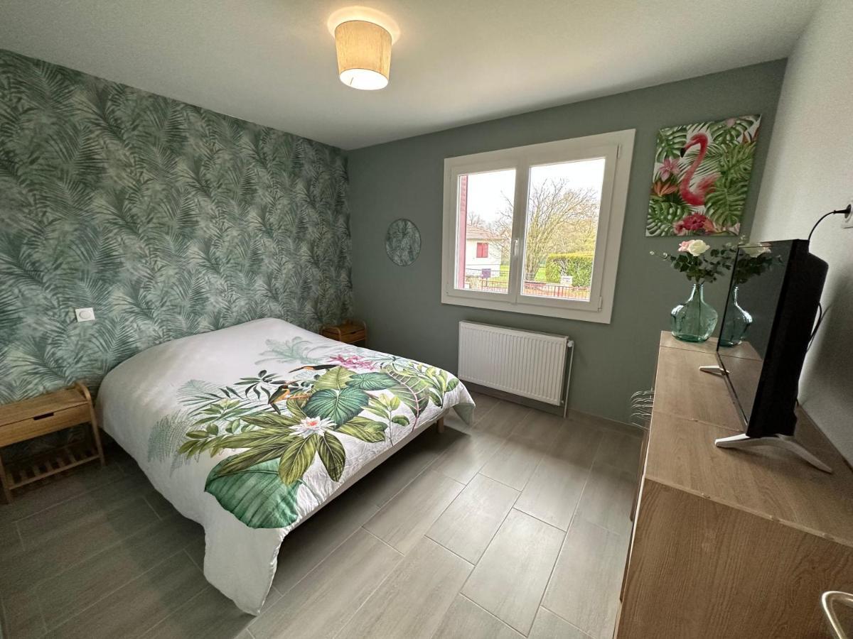 Agreable Maison Avec Jardin A Joinville Exteriör bild