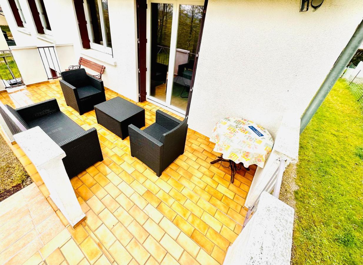 Agreable Maison Avec Jardin A Joinville Exteriör bild