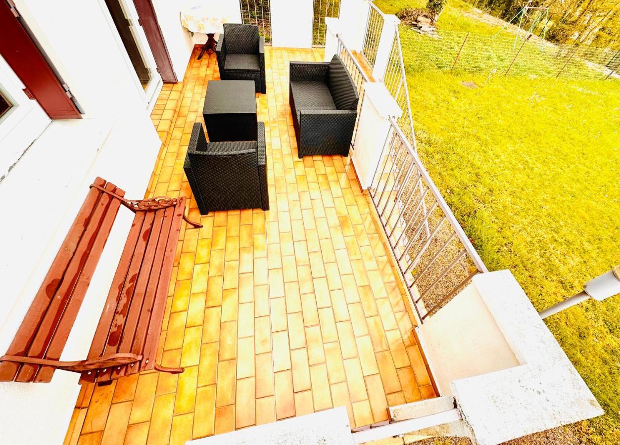 Agreable Maison Avec Jardin A Joinville Exteriör bild